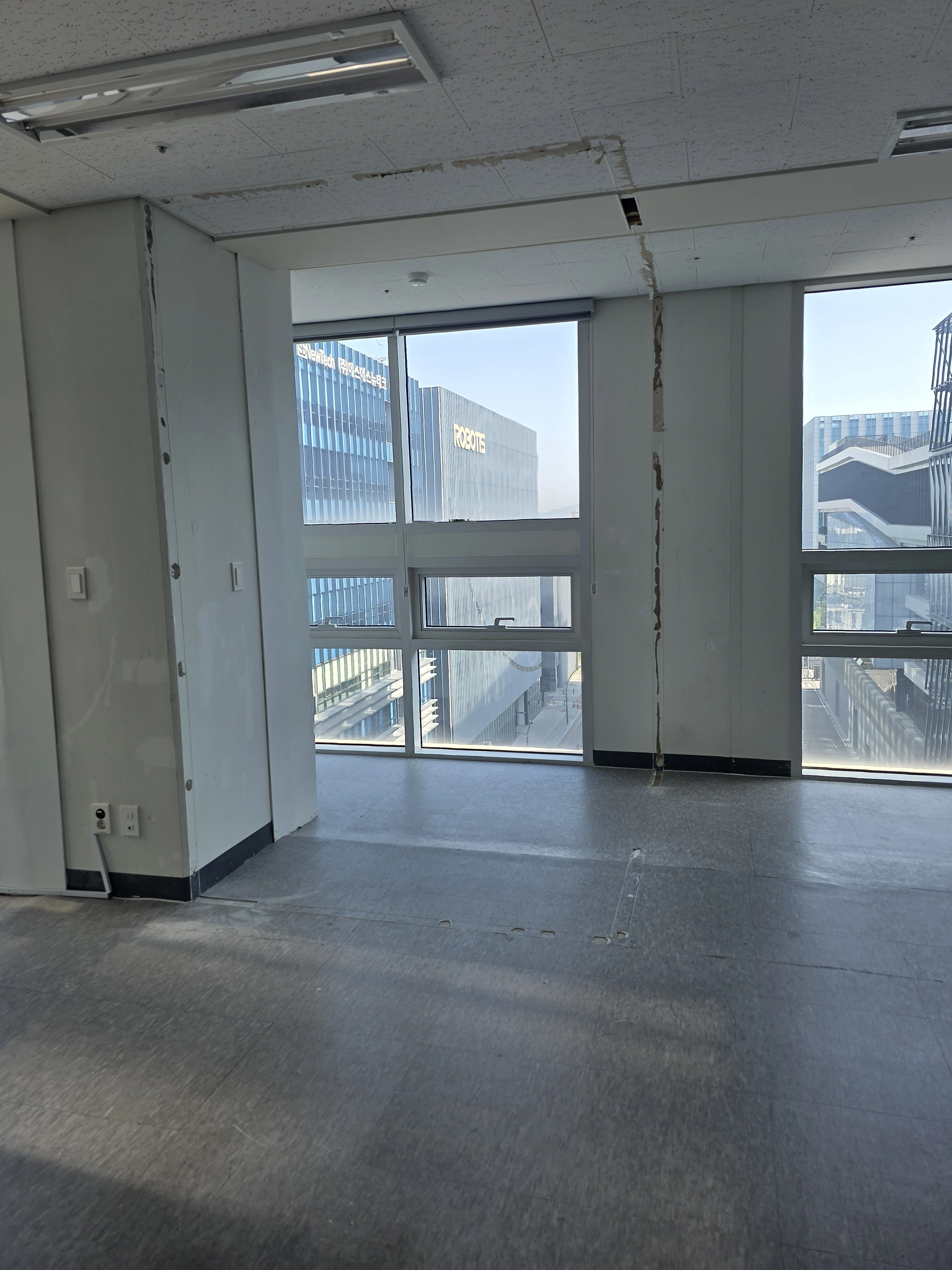 강남구 비내력벽 철거 시공 현장